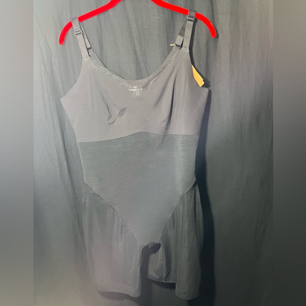 NEW!! BOOT-YEAH™
MeshSmooth™ Butt-Lifting Bodysuit XXL
